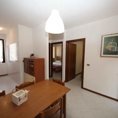 Apartment In 24877